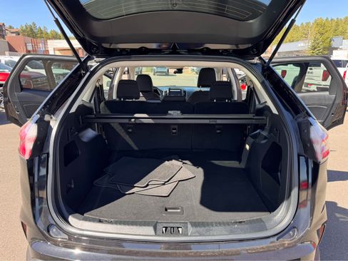 Used 2024 Ford Edge SE image 11