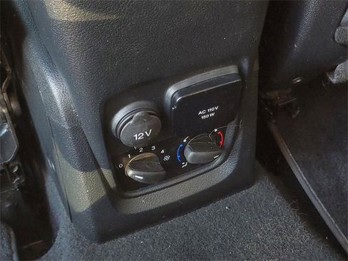 Certified 2020 Ford Transit Connect XLT w/ XLT Premium Package image 24