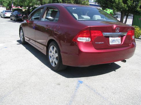 Used 2010 Honda Civic LX image 4