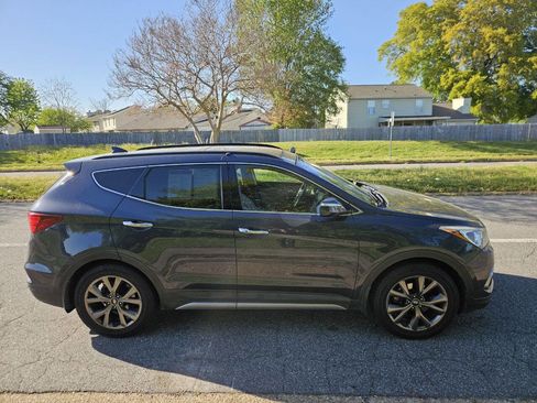 Used 2018 Hyundai Santa Fe Sport image 7