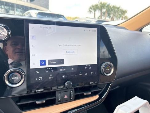 Used 2023 Lexus NX 350 AWD image 8