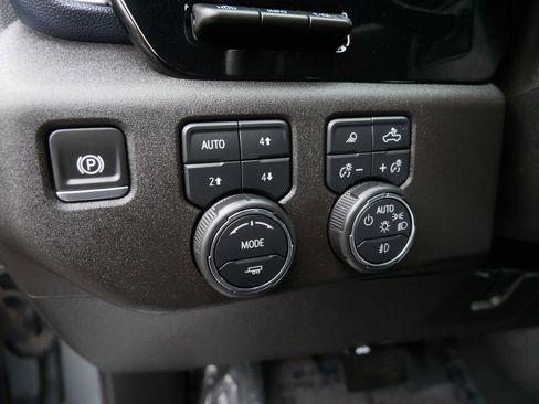 Certified 2024 Chevrolet Silverado 3500 High Country w/ High Country Premium Package image 21