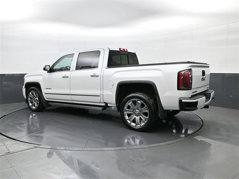 Used 2018 GMC Sierra 1500 Denali w/ Denali Ultimate Package image 7