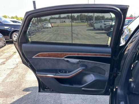 Used 2019 Audi A8 L 3.0T image 23