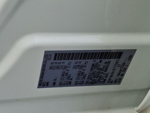 Used 2024 Nissan Rogue SV FWD image 28
