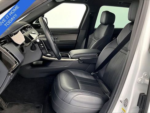 Used 2025 Land Rover Range Rover Sport SE AWD/4WD image 32
