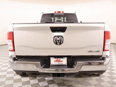 Used 2022 RAM 3500 Tradesman image 20