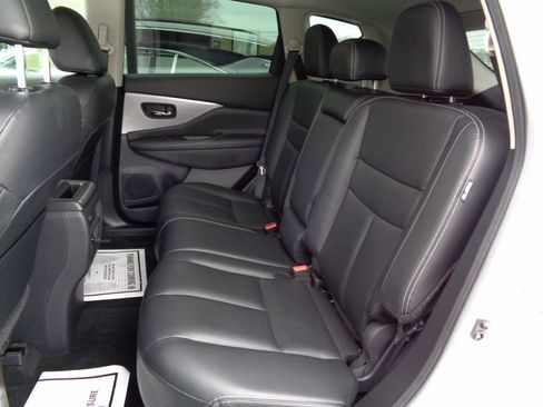 Used 2023 Nissan Murano SV w/ SV Midnight Edition Package image 15