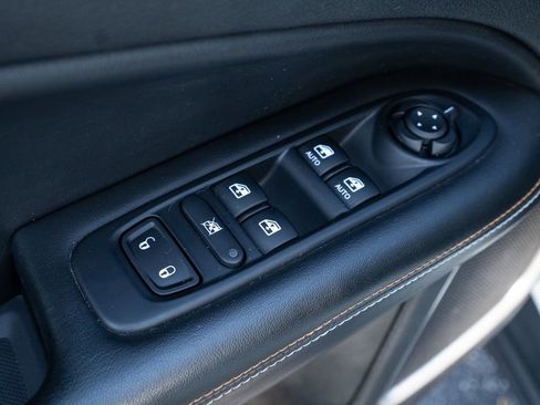 Used 2018 Jeep Compass Latitude w/ Popular Equipment Group image 25