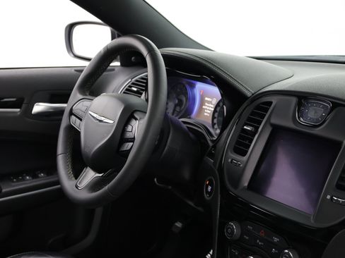 Used 2022 Chrysler 300 S RWD image 49