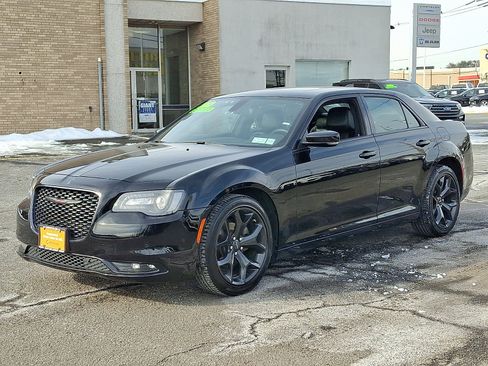 Certified 2023 Chrysler 300 S image 3