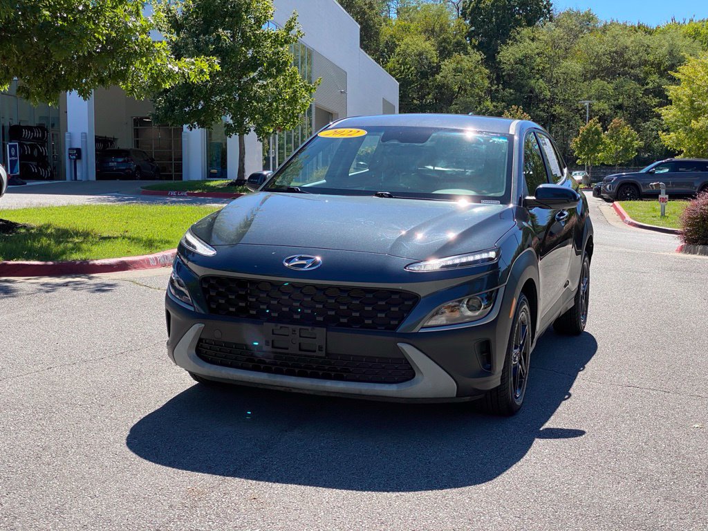 Used 2022 Hyundai Kona SE AWD/4WD image 3