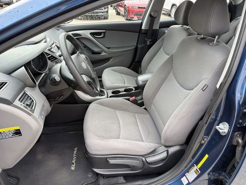 Used 2016 Hyundai Elantra SE FWD image 13