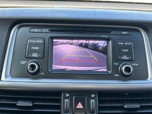 Used 2016 Kia Optima LX FWD image 22