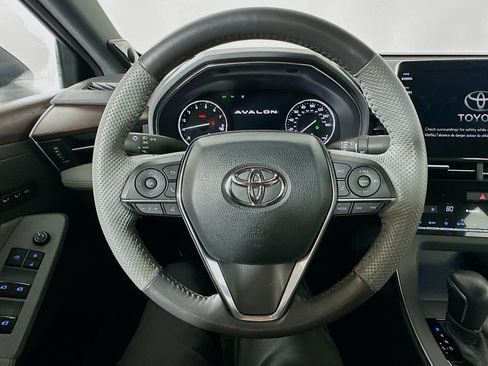 Used 2022 Toyota Avalon Limited w/ Advanced Safety Package image 11