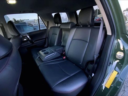 Used 2022 Toyota 4Runner TRD Off-Road Premium w/ Moonroof Package AWD/4WD image 20