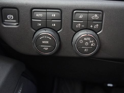 New 2026 Chevrolet Silverado 1500 RST w/ RST All Star Premium Package AWD/4WD image 21