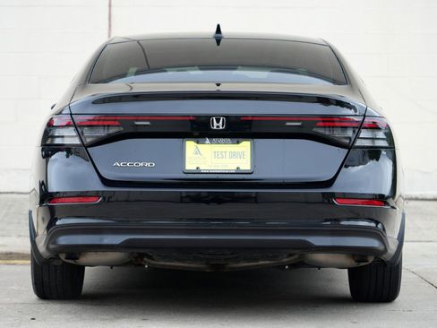 Used 2023 Honda Accord EX image 10