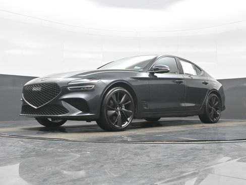 Certified 2023 Genesis G70 2.0T w/ Sport Prestige Package image 40