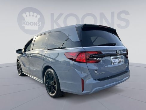 Used 2025 Honda Odyssey Sport-L image 14