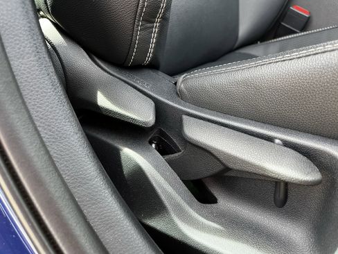 Used 2025 Toyota Camry SE image 25