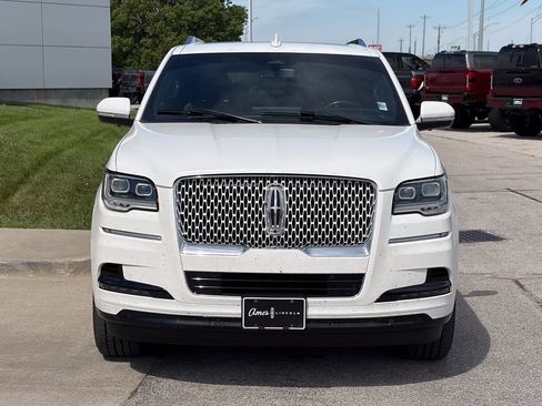 Used 2023 Lincoln Navigator Reserve AWD/4WD image 8