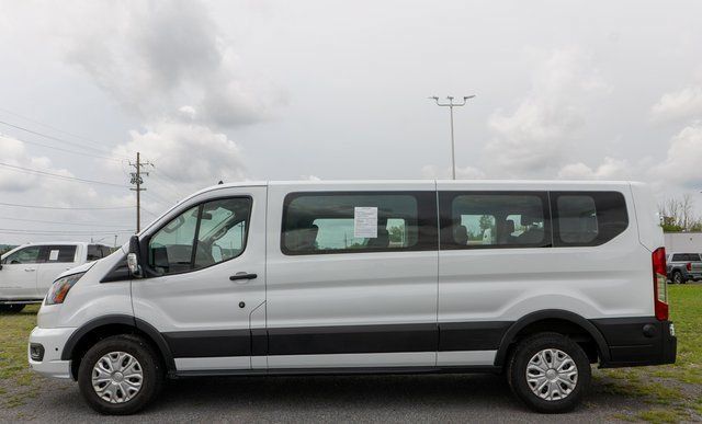 Used 2024 Ford Transit 350 XLT RWD image 9
