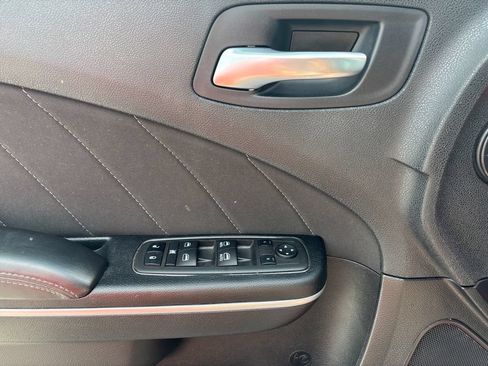 Used 2022 Dodge Charger SXT RWD image 14