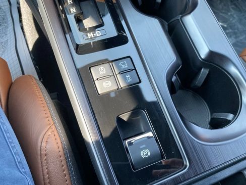 Certified 2026 Subaru Outback Touring AWD/4WD image 16