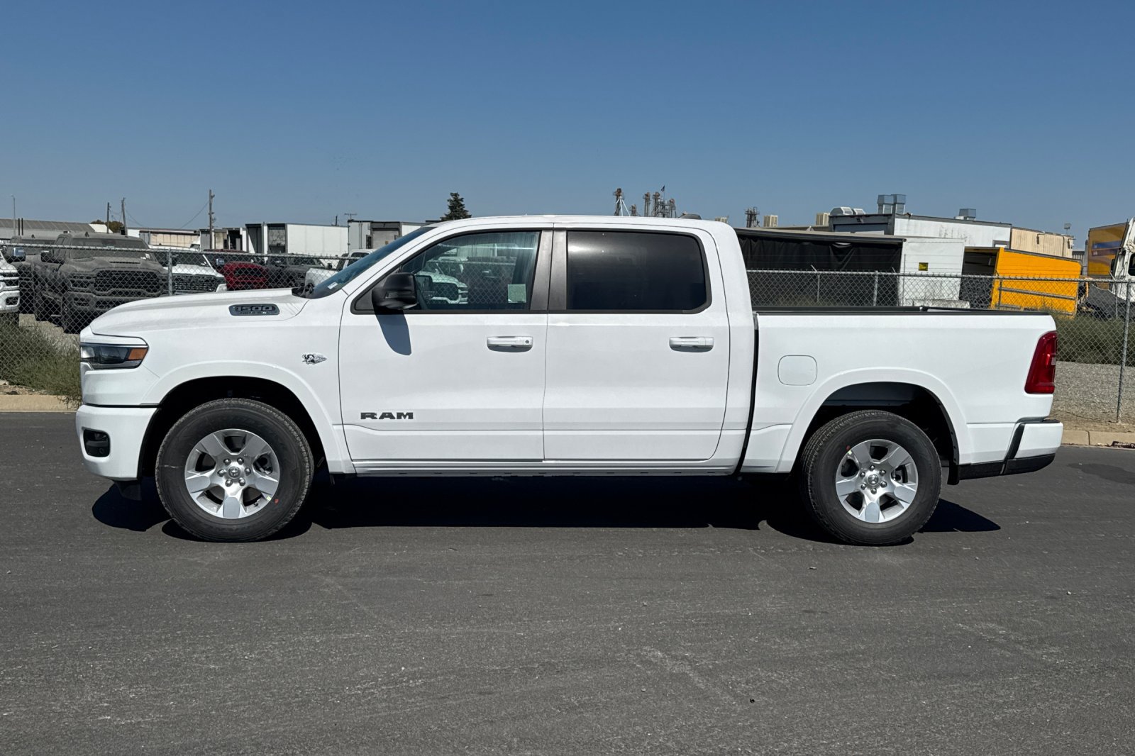 New 2027 RAM 1500 4x4 Crew Cab image 6