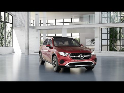 Certified 2026 Mercedes-Benz GLC 300 4MATIC image 4