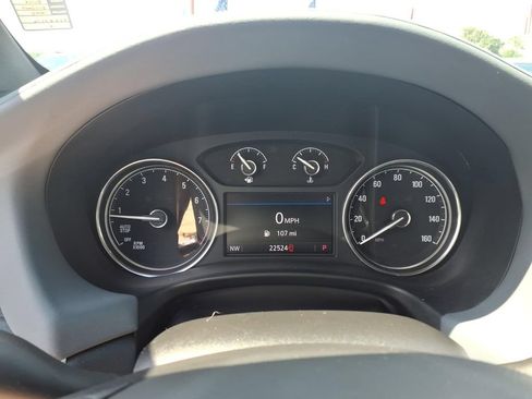 Used 2023 Buick Enclave Essence w/ Experience Buick Package FWD image 8