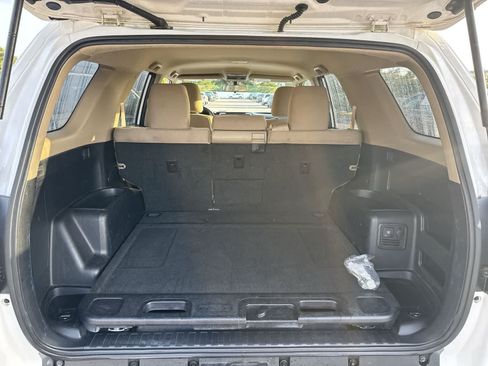 Used 2016 Toyota 4Runner SR5 RWD image 41