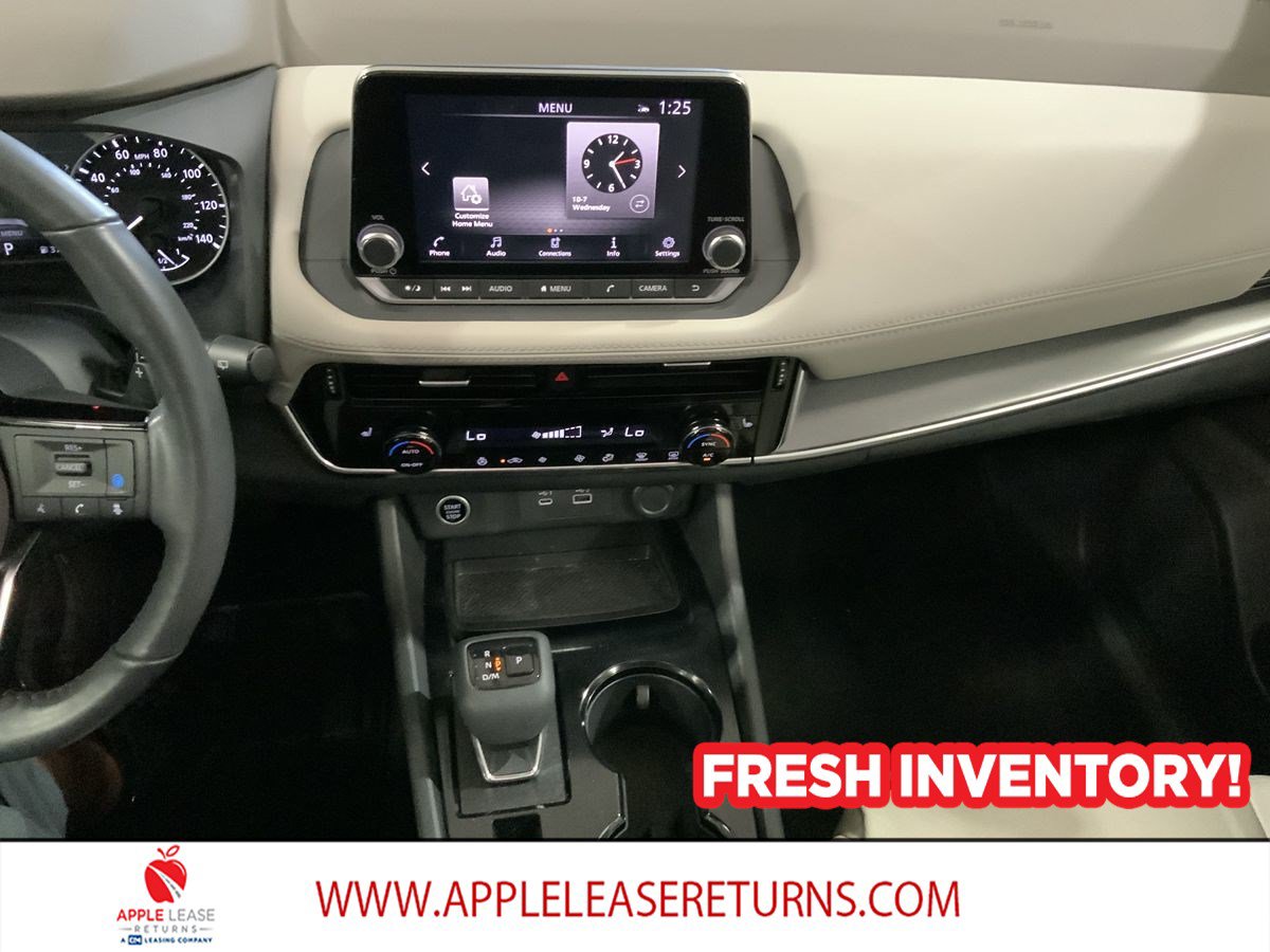 Used 2021 Nissan Rogue SV w/ Premium Package FWD image 11