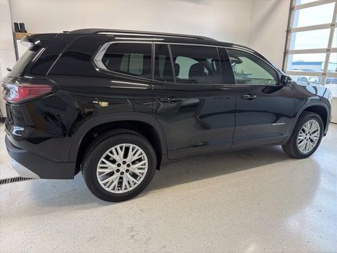 Used 2025 GMC Acadia Elevation w/ Elevation Premium Package AWD/4WD image 9