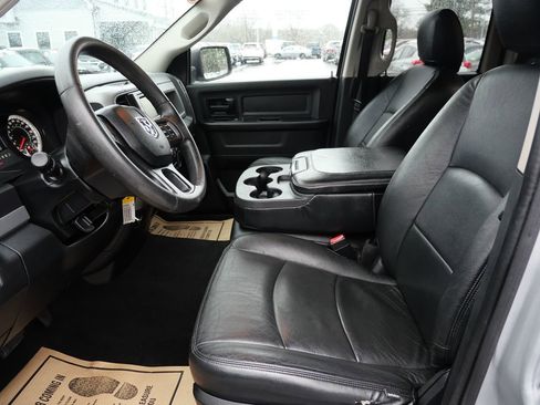 Used 2017 RAM 1500 Express w/ Express Value Package image 10