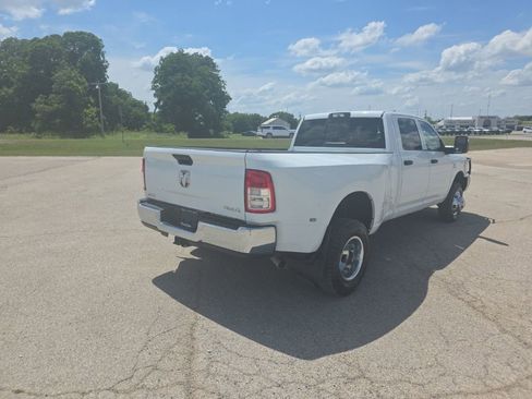 Used 2024 RAM 3500 Tradesman w/ Chrome Appearance Group AWD/4WD image 3