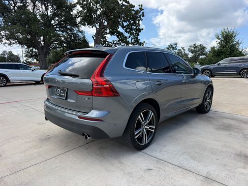 Used 2018 Volvo XC60 T6 Momentum w/ Convenience Package AWD/4WD image 6