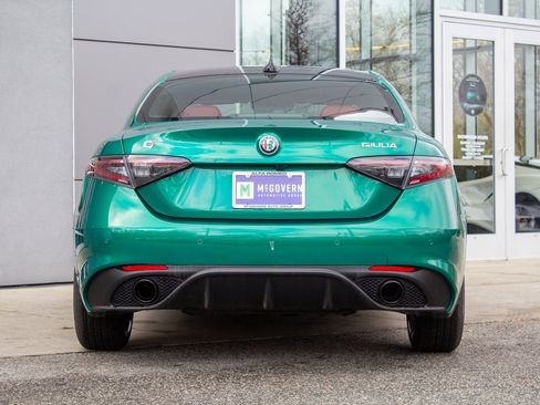 New 2025 Alfa Romeo Giulia AWD image 9