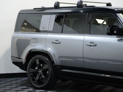 Used 2023 Land Rover Defender 130 X-Dynamic SE AWD/4WD image 14