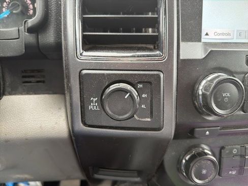 Used 2018 Ford F150 XLT w/ Equipment Group 301A Mid image 9