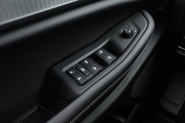New 2027 Jeep Grand Cherokee Laredo X RWD image 21