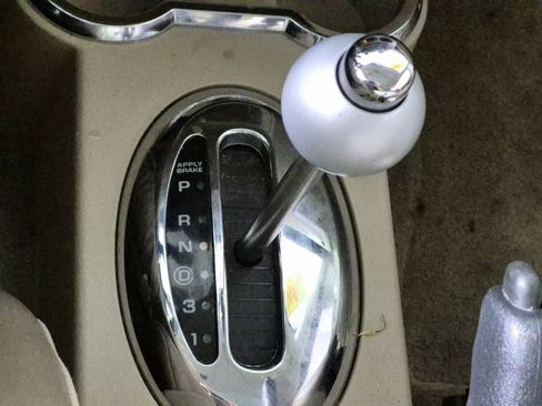 Used 2008 Chrysler PT Cruiser Limited FWD image 16