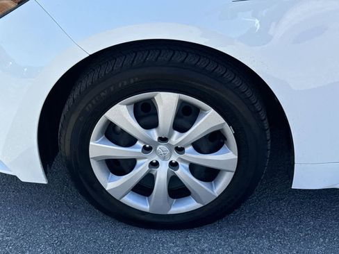 Used 2024 Toyota Corolla LE FWD image 11