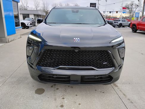 Used 2025 Buick Enclave Sport Touring image 28