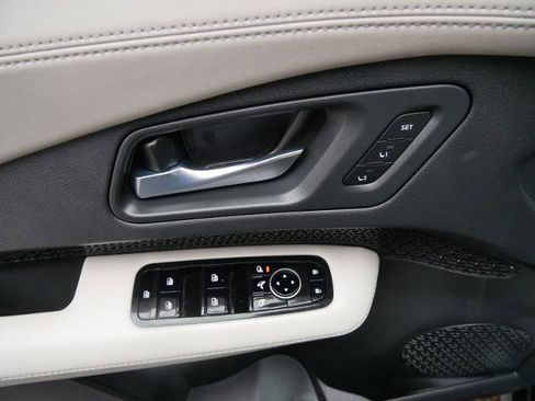 Certified 2024 Nissan Ariya AWD image 18