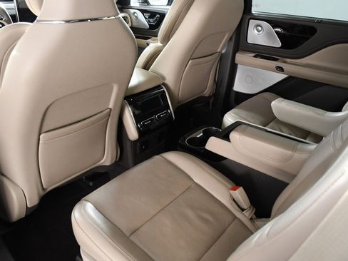 Used 2021 Lincoln Aviator Grand Touring w/ Equipment Group 302A image 25