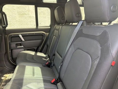 Used 2023 Land Rover Defender 110 X-Dynamic SE AWD/4WD image 13