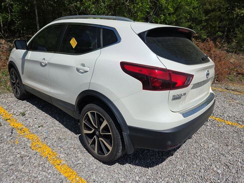 Used 2019 Nissan Rogue Sport SL image 6