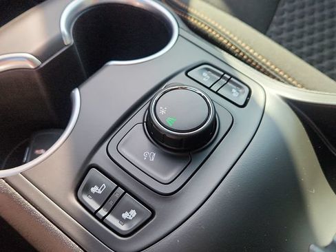 Used 2019 GMC Terrain SLE w/ Driver Convenience Package FWD image 49